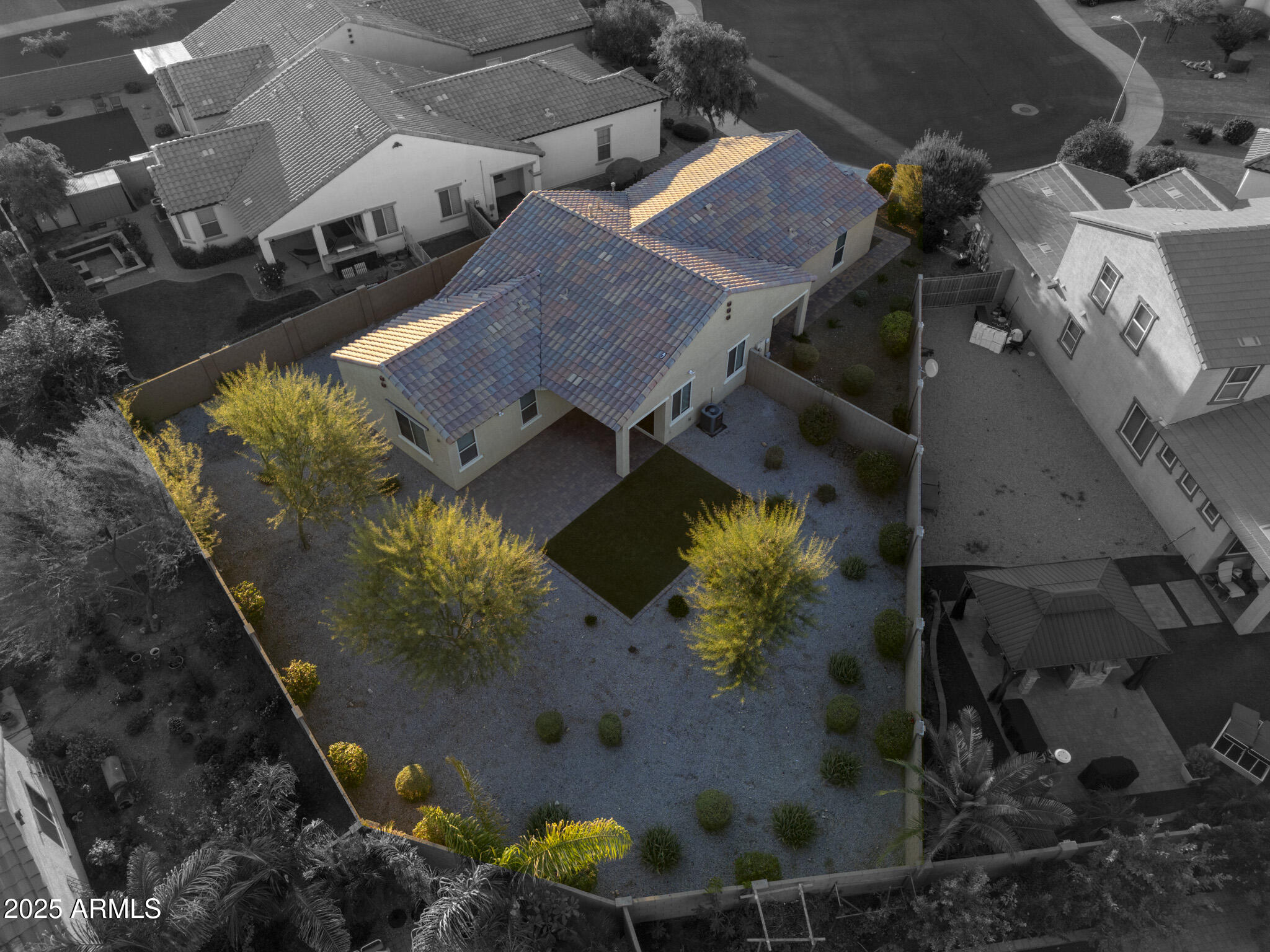 10037 W CASHMAN Drive