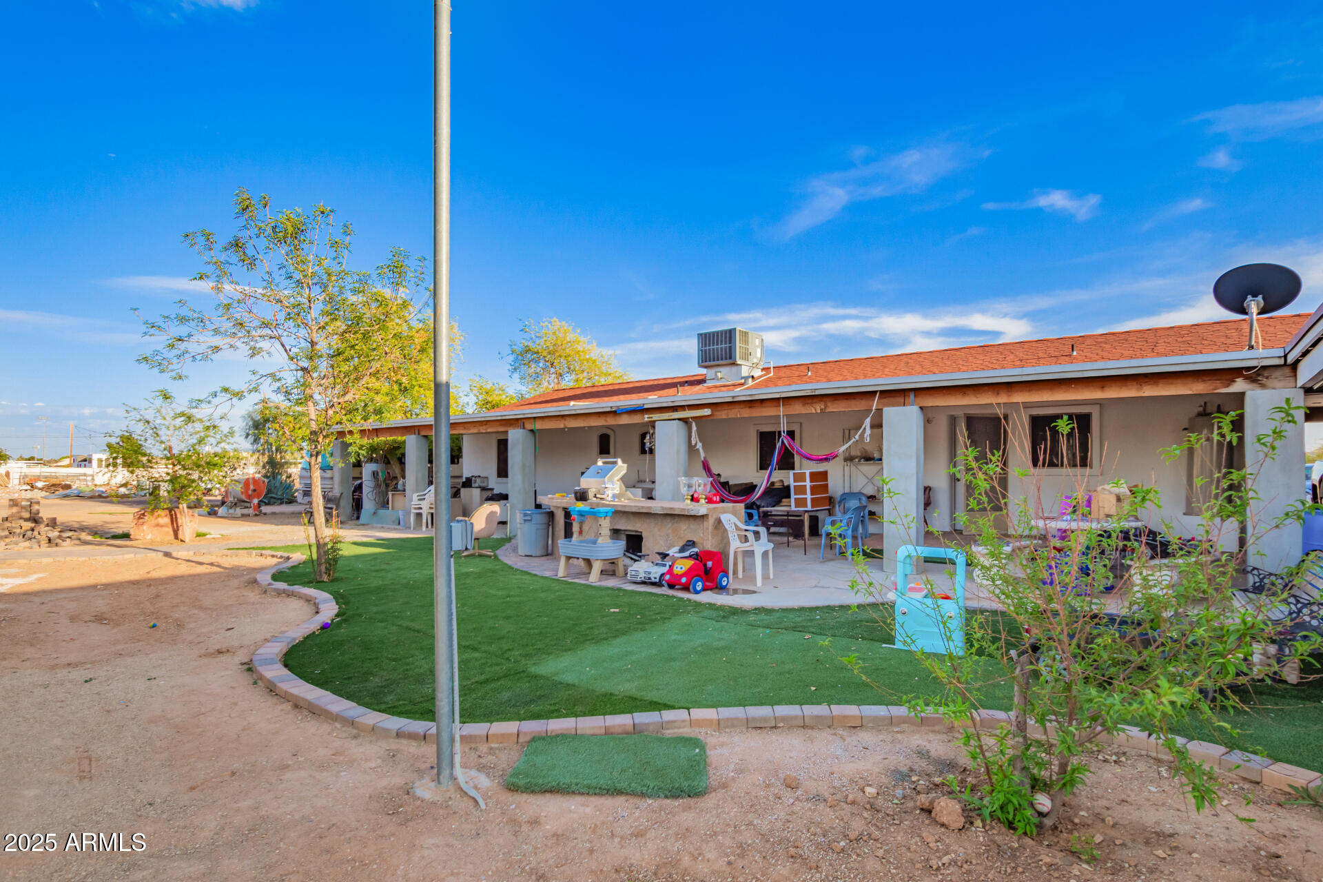 15186 W TIERRA BUENA Lane