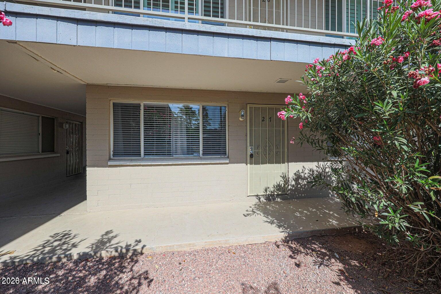 1111 E TURNEY Avenue 27