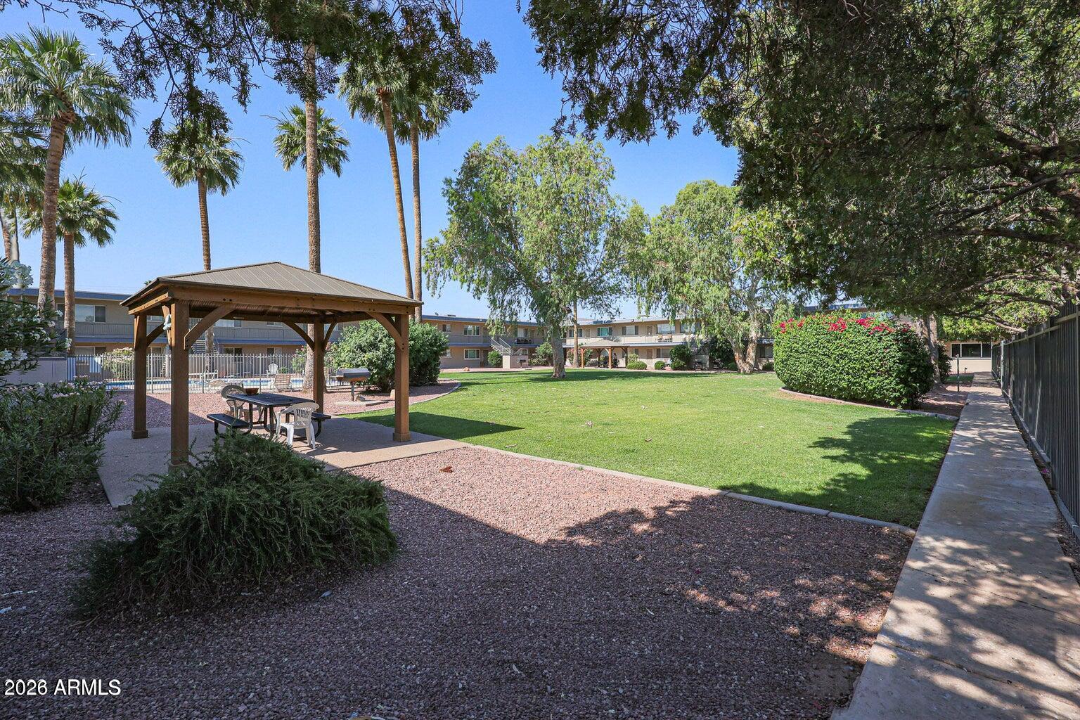 1111 E TURNEY Avenue 27