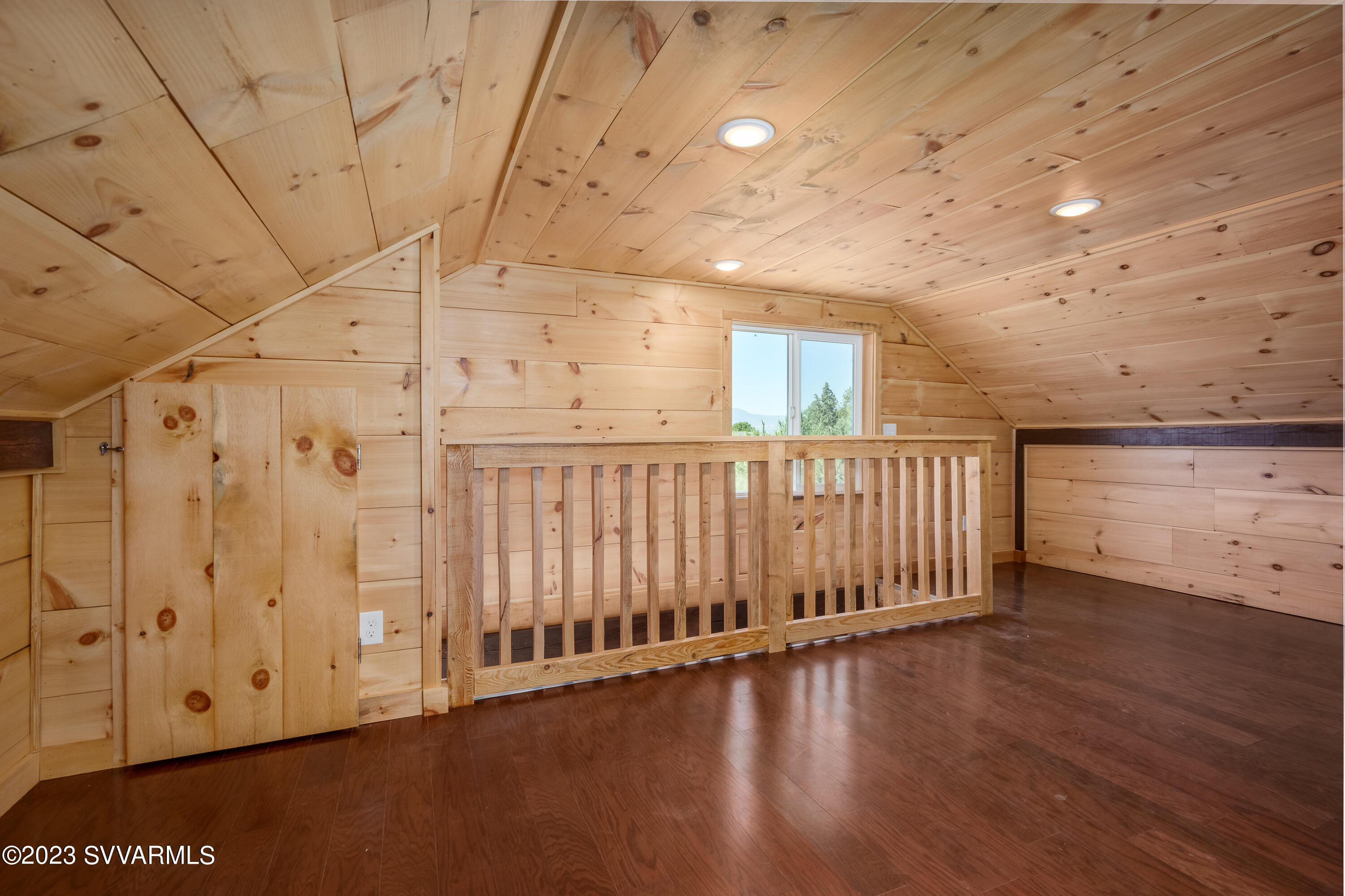 Under 5 Acres - Residential