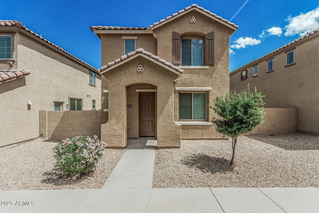 Photo of 923 E Agua Fria Lane, Avondale, AZ 85323 (MLS # 6884084)