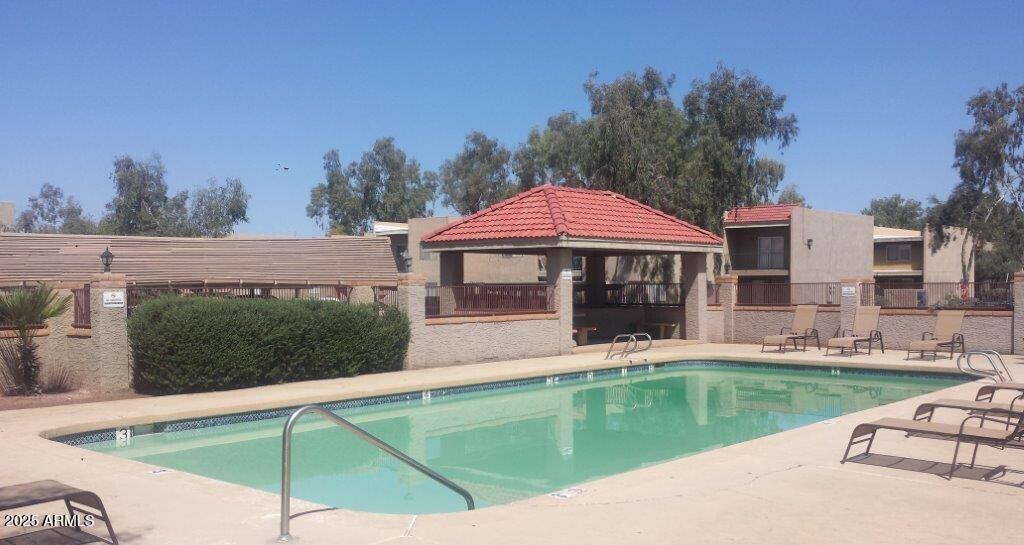 2839 E LE MARCHE Avenue