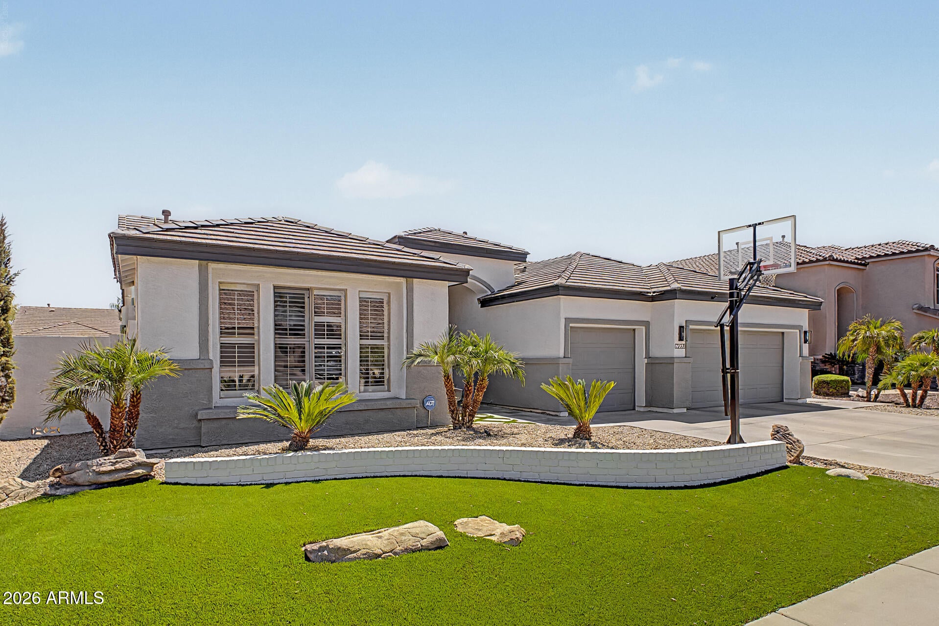7247 W MELINDA Lane