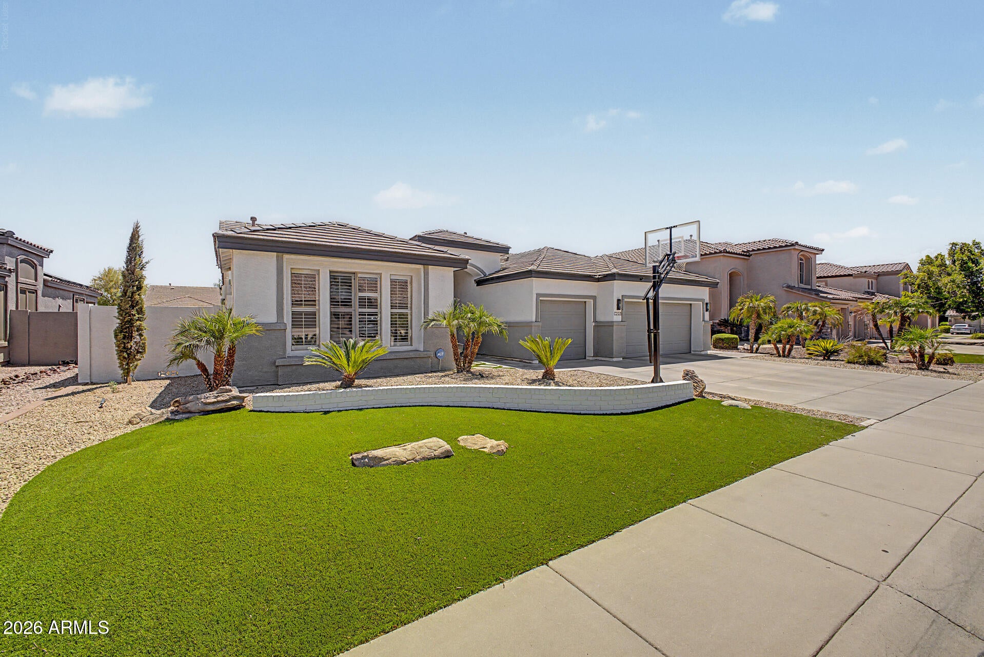 7247 W MELINDA Lane