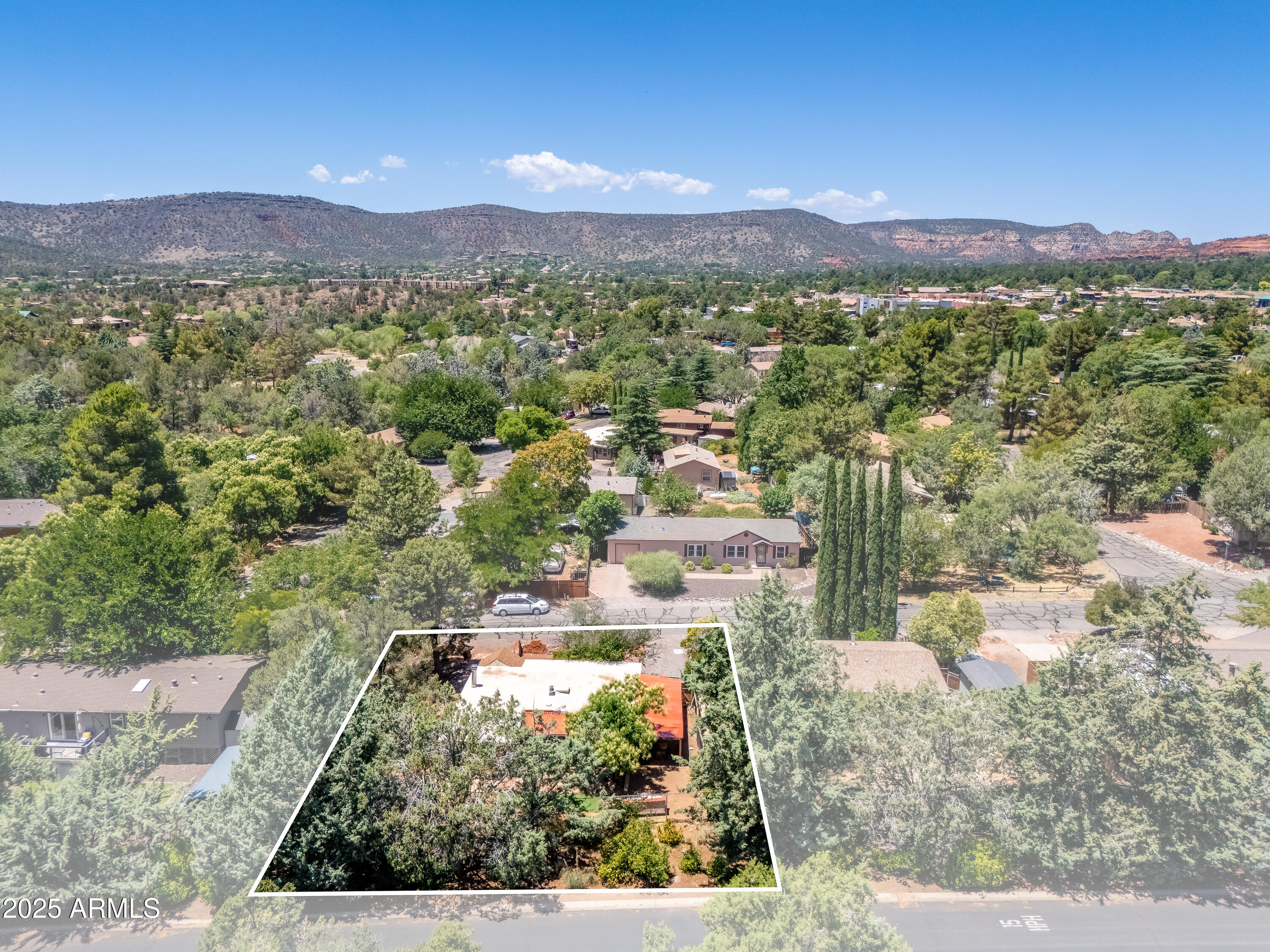 Sedona, Arizona 86351, United States, 2 Bedrooms Bedrooms, ,1 BathroomBathrooms,Residential,Pending,182930