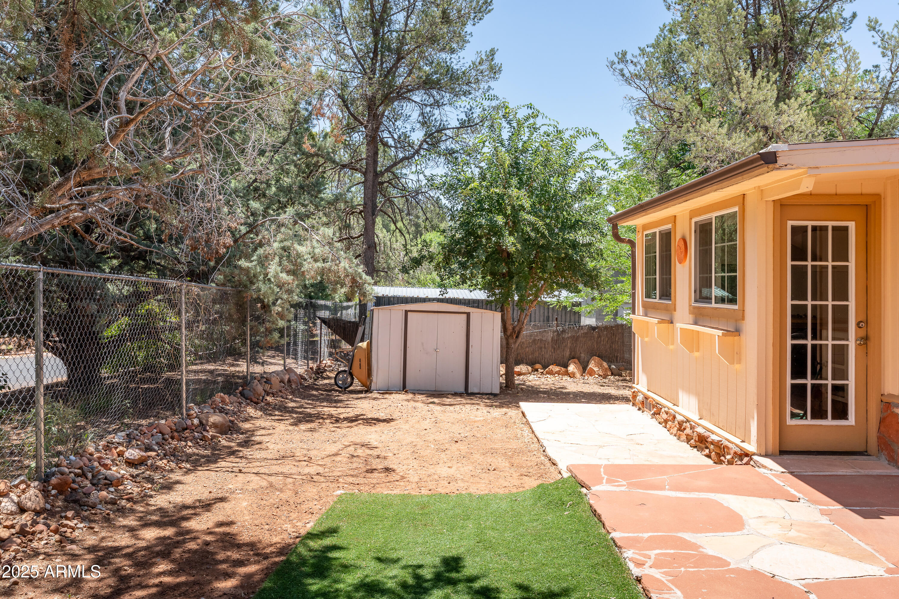 Sedona, Arizona 86351, United States, 2 Bedrooms Bedrooms, ,1 BathroomBathrooms,Residential,Pending,182930