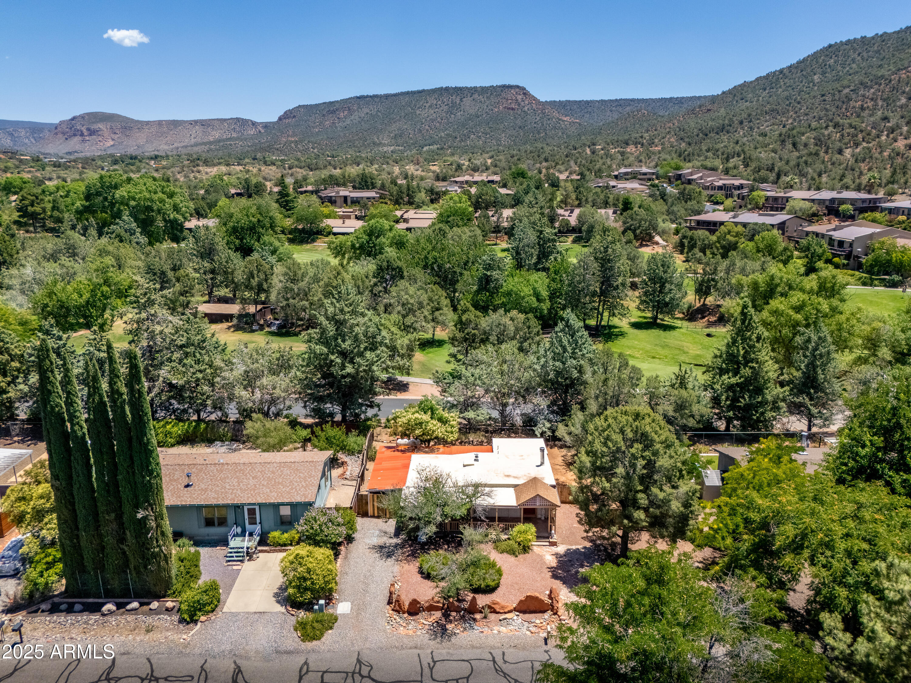 Sedona, Arizona 86351, United States, 2 Bedrooms Bedrooms, ,1 BathroomBathrooms,Residential,Pending,182930