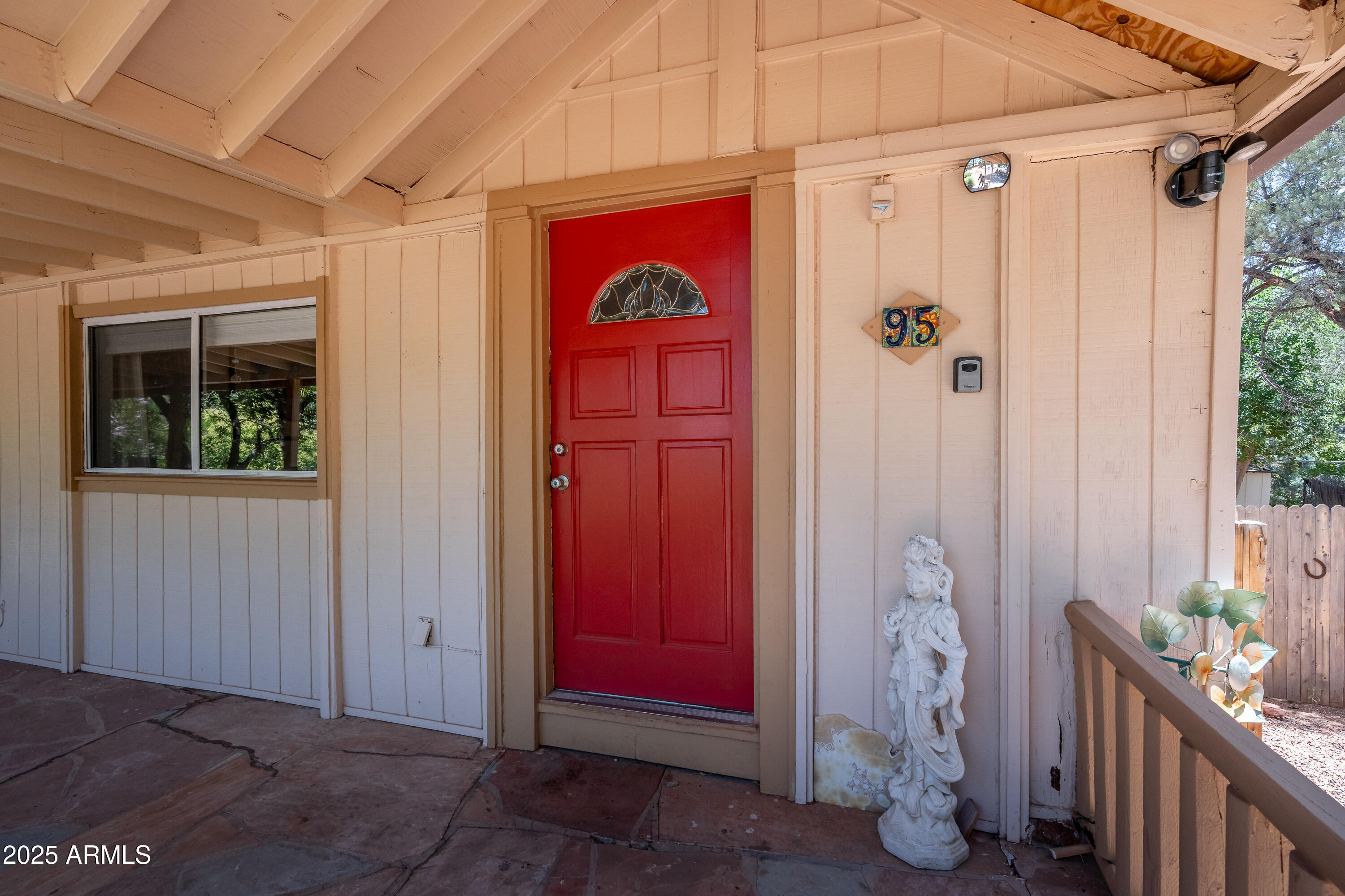 Sedona, Arizona 86351, United States, 2 Bedrooms Bedrooms, ,1 BathroomBathrooms,Residential,Pending,182930