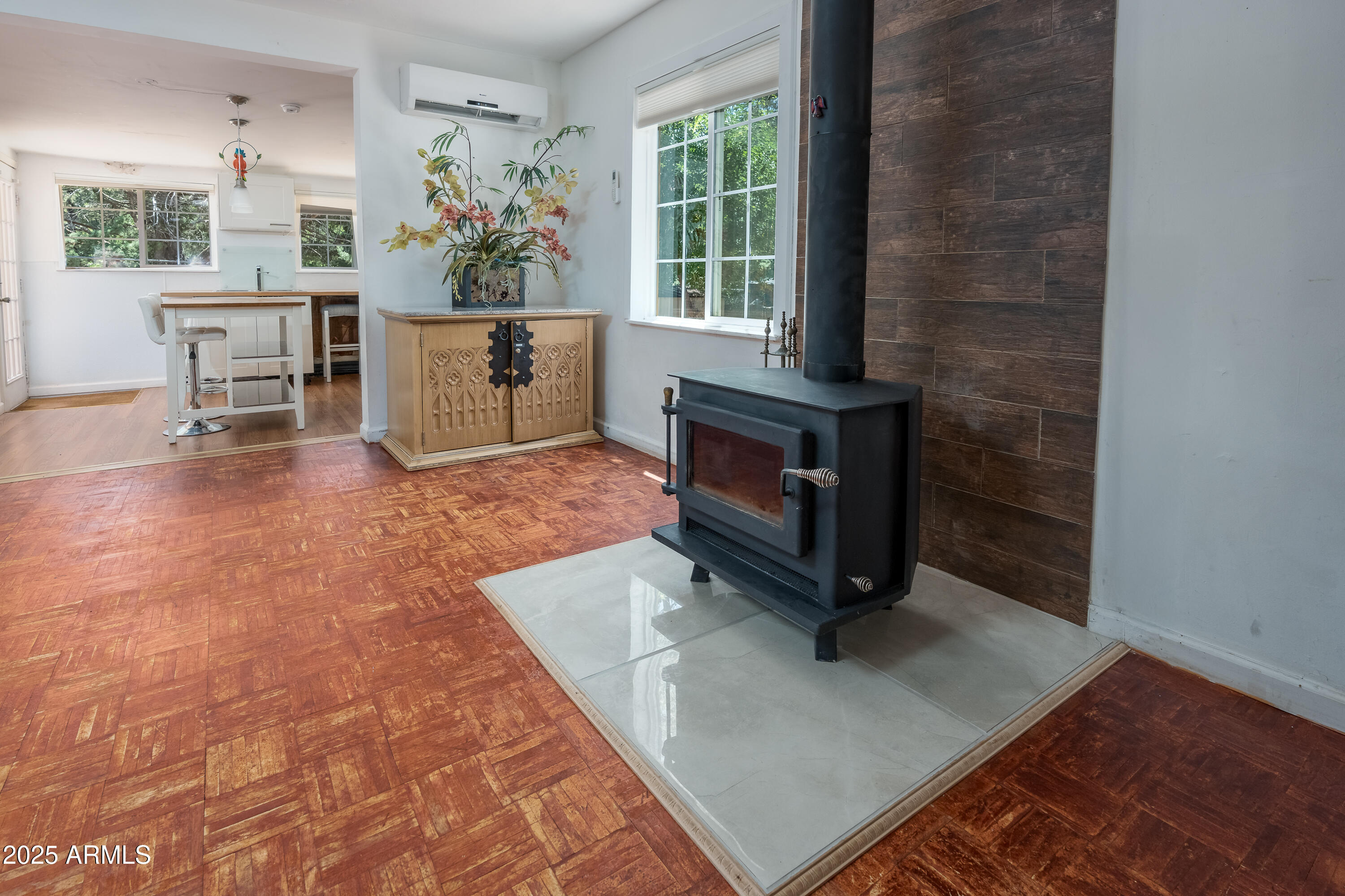 Sedona, Arizona 86351, United States, 2 Bedrooms Bedrooms, ,1 BathroomBathrooms,Residential,Pending,182930