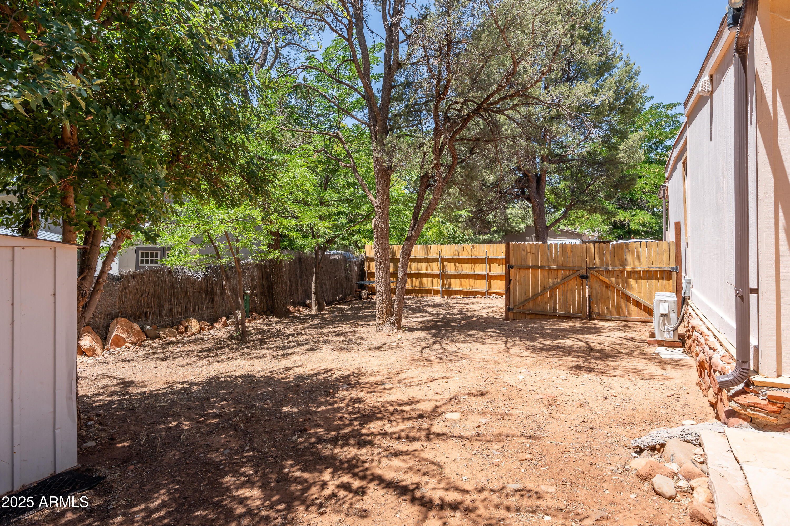 Sedona, Arizona 86351, United States, 2 Bedrooms Bedrooms, ,1 BathroomBathrooms,Residential,Pending,182930