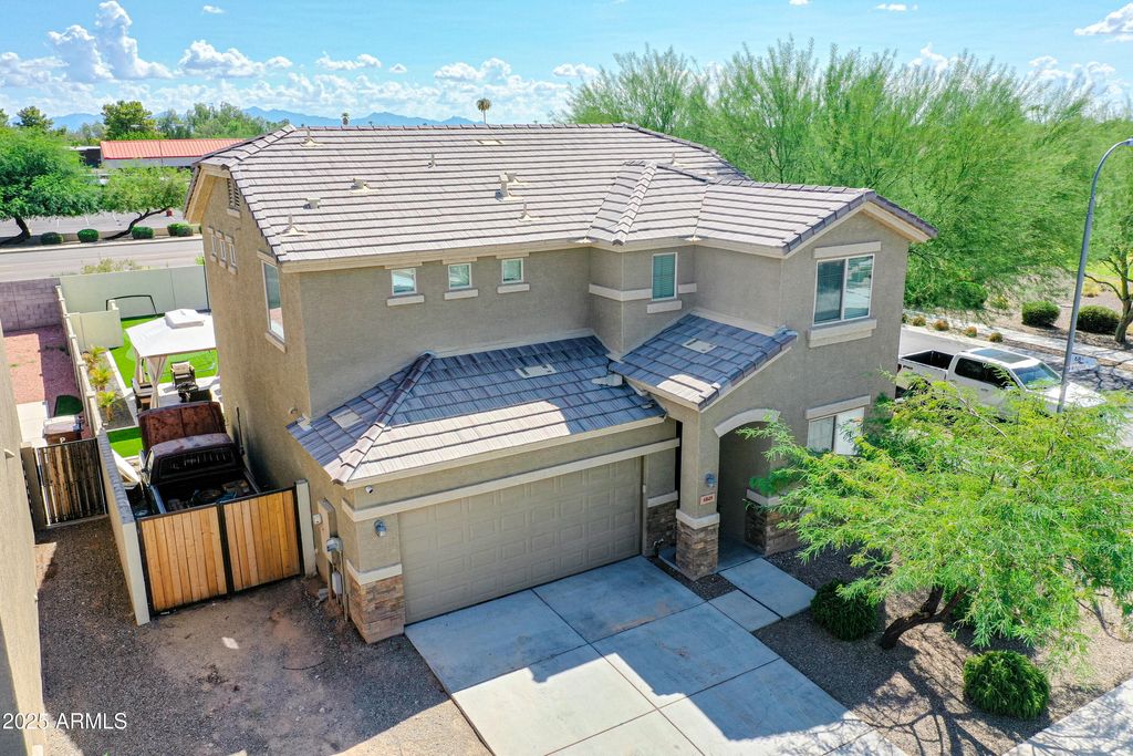 Photo of 6849 W Wethersfield Road, Peoria, AZ 85381 (MLS # 6921664)