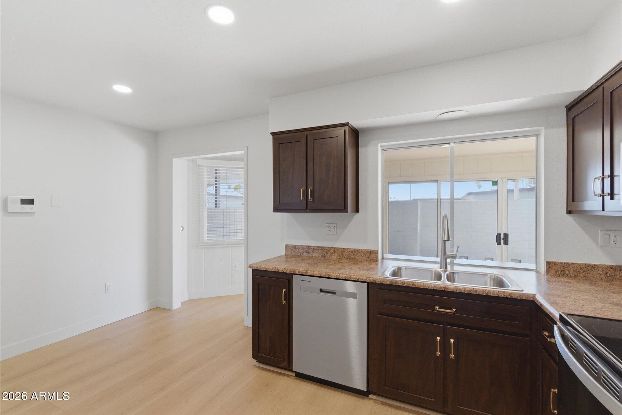 10917 W THUNDERBIRD Boulevard