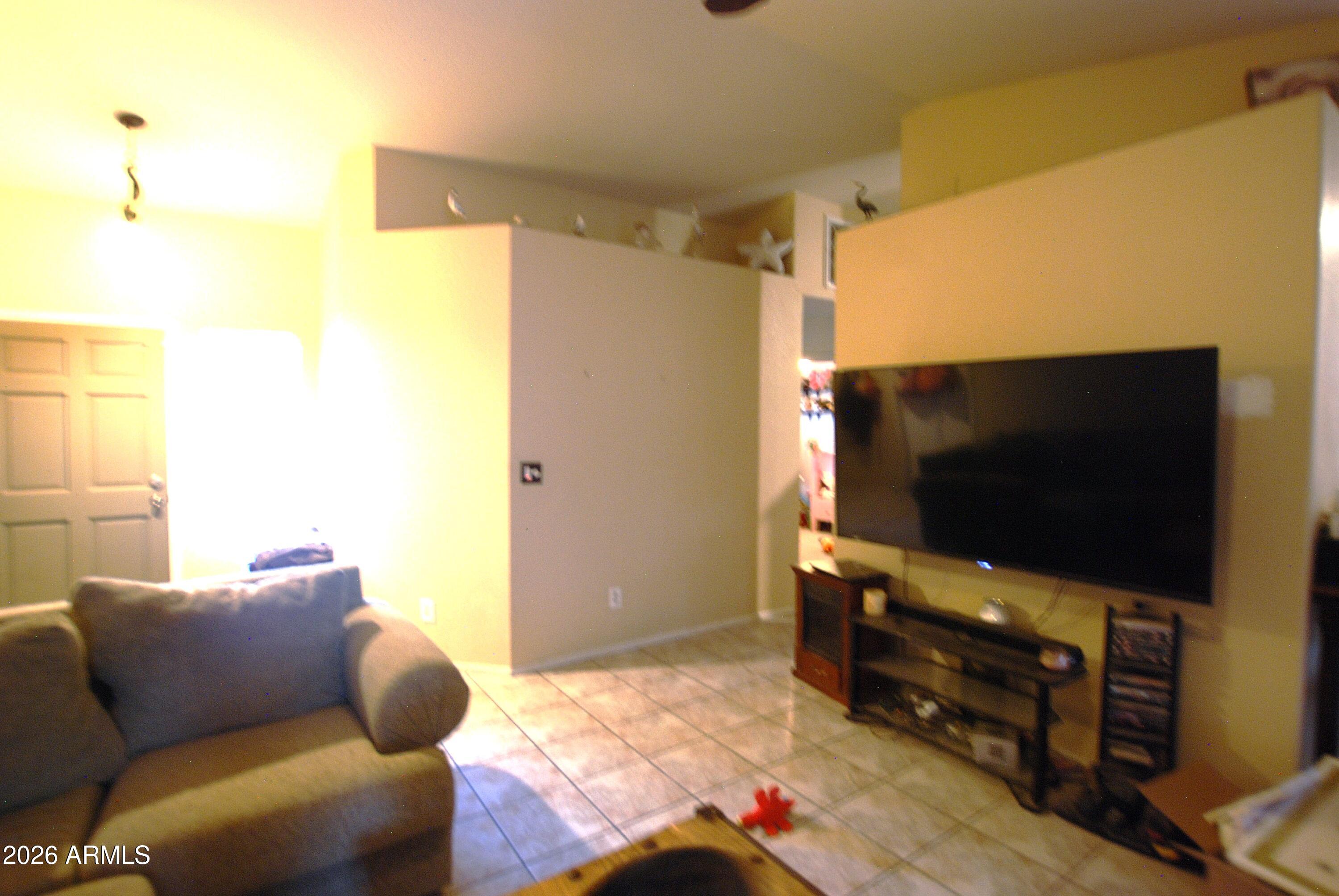 Properties 2 4340 E AMBER RIDGE Way