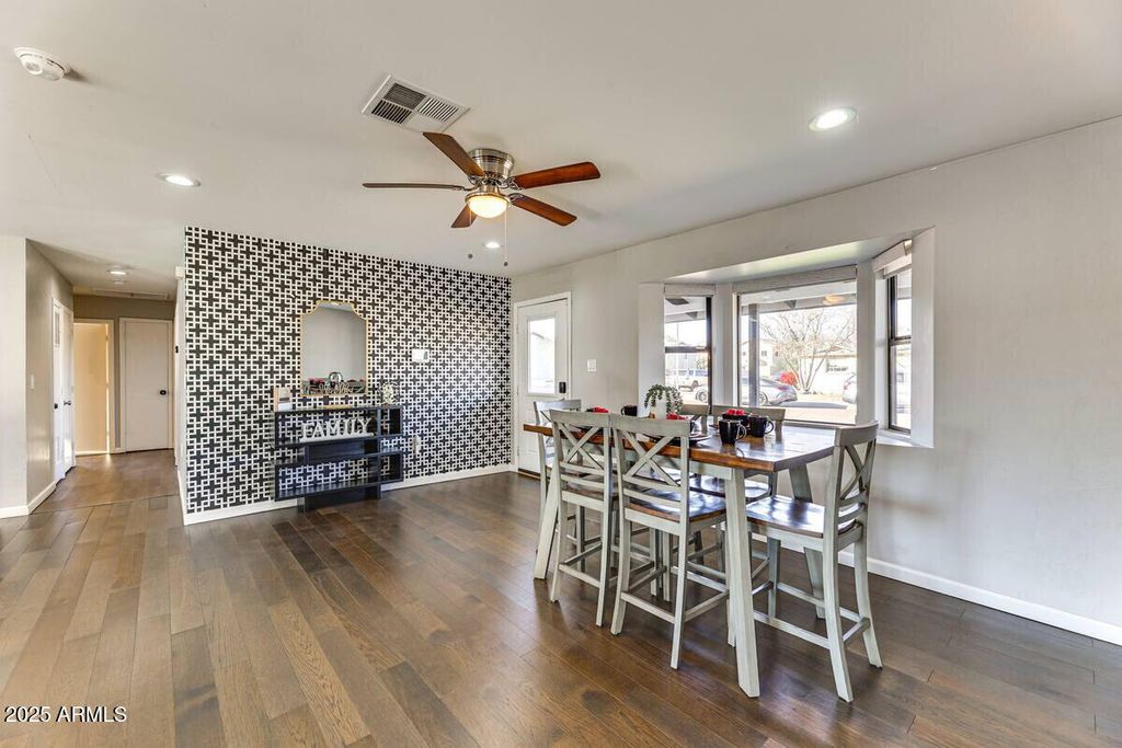 Photo of 1027 S Siesta Lane, Tempe, AZ 85281 (MLS # 6966893)