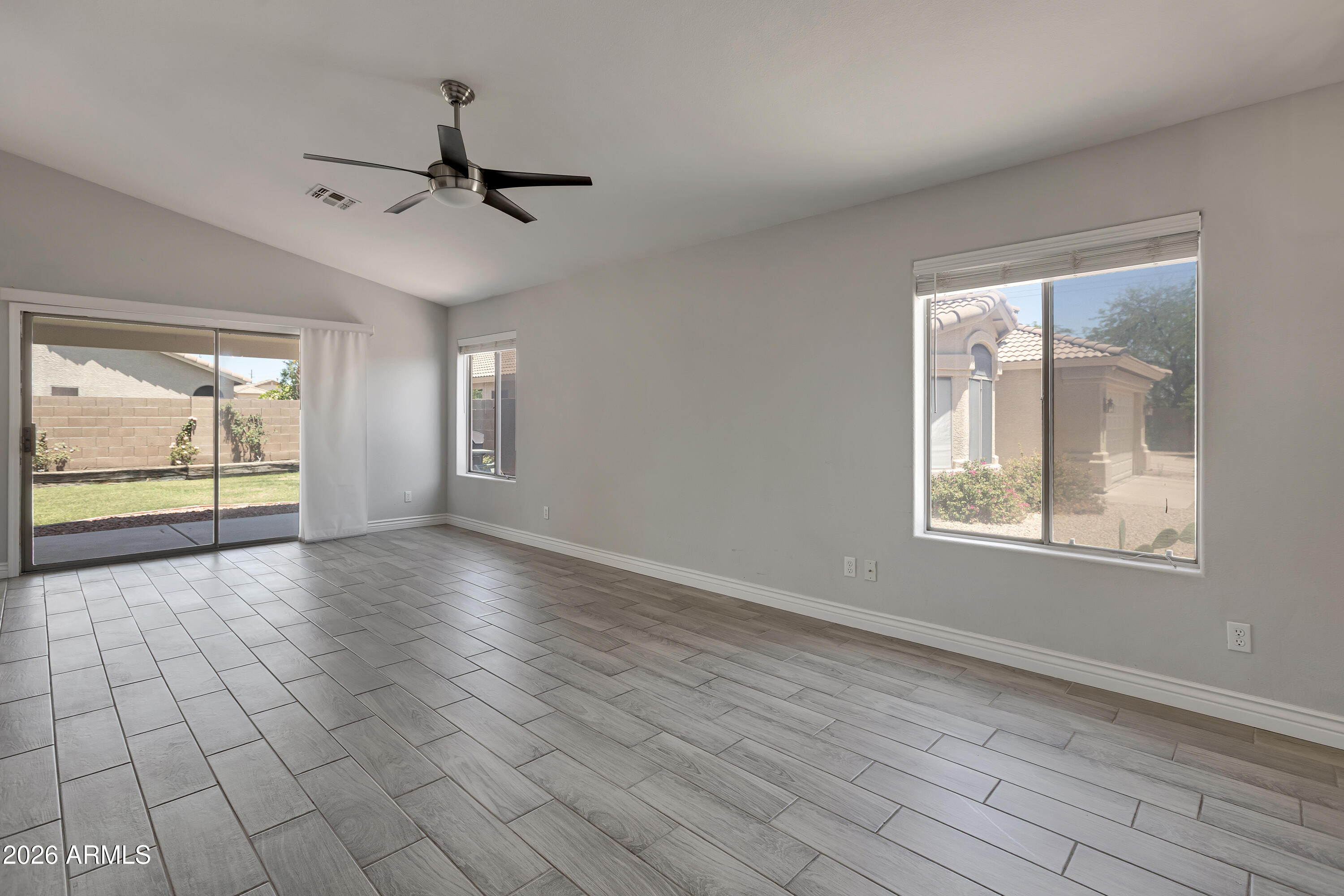 3126 E Captain Dreyfus Avenue