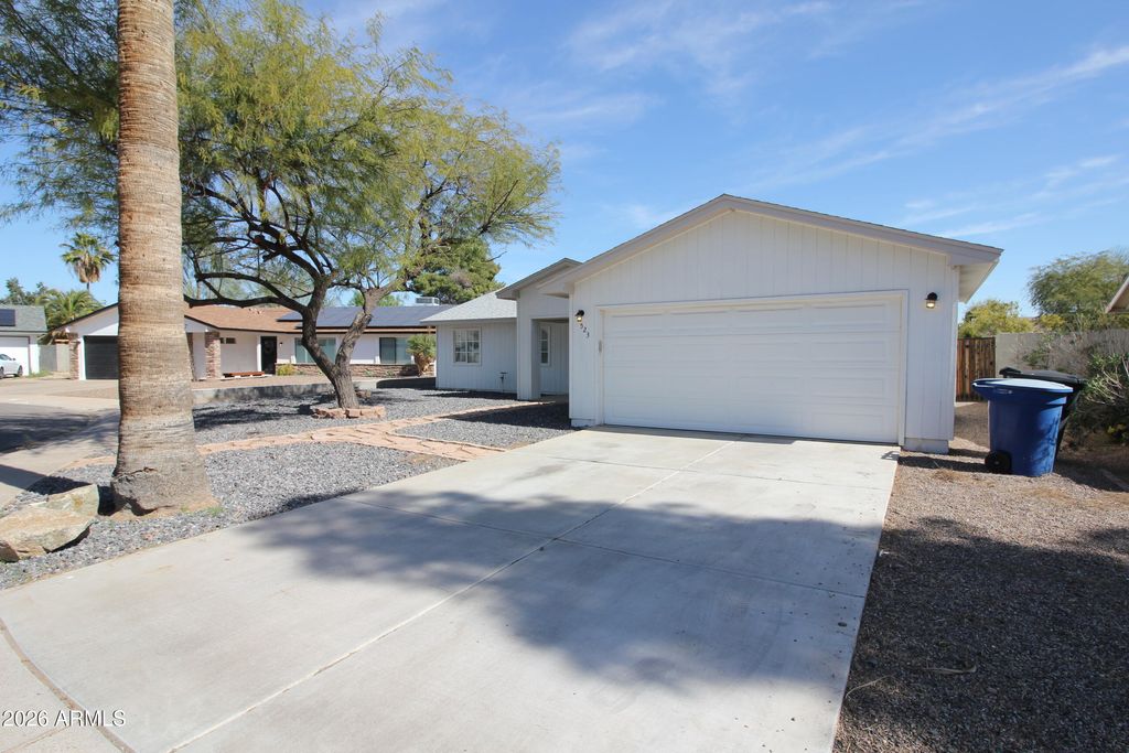 Photo of 523 N Criss Street, Chandler, AZ 85226 (MLS # 6988165)