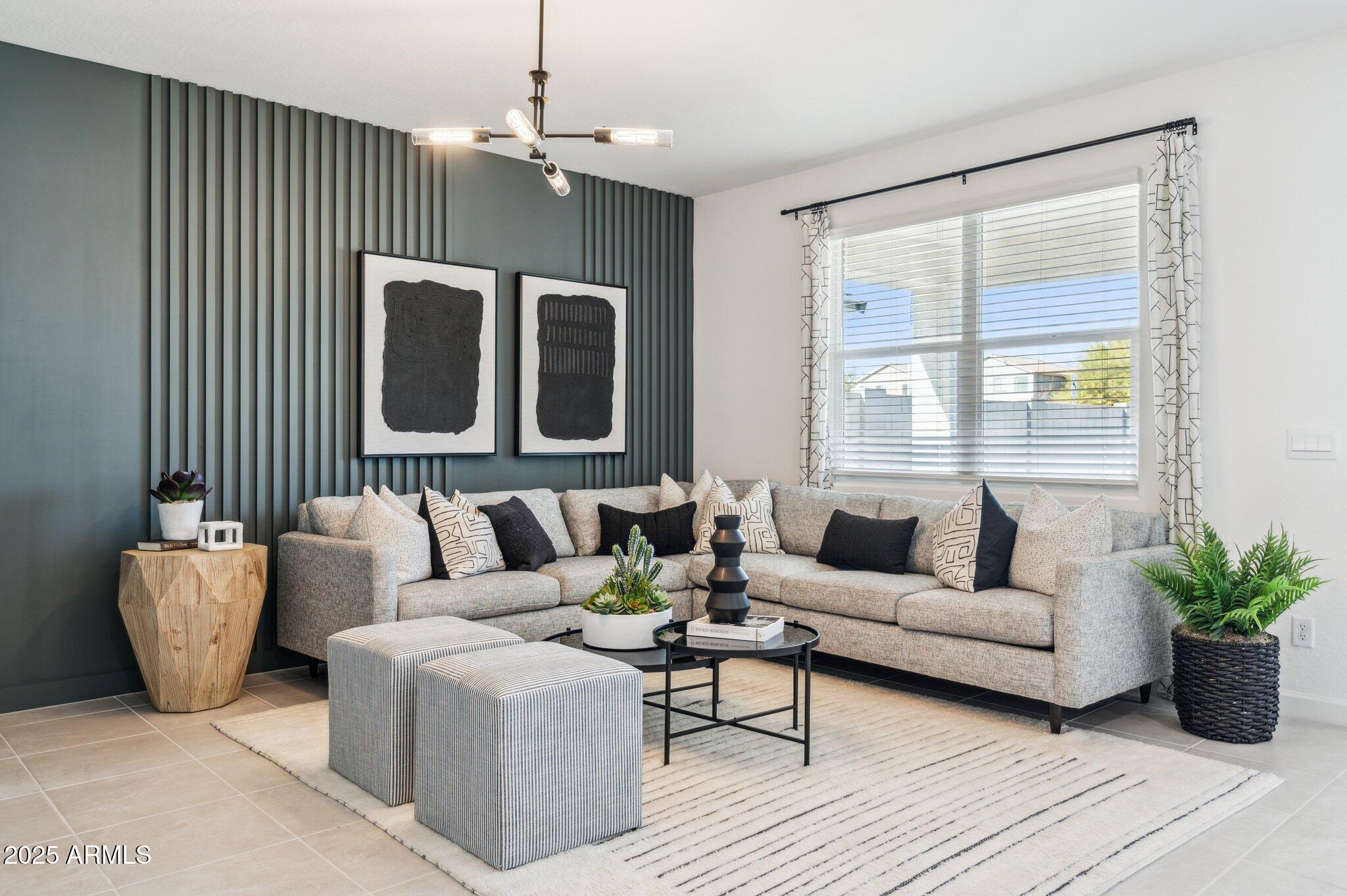 24048 W PAPAGO Street