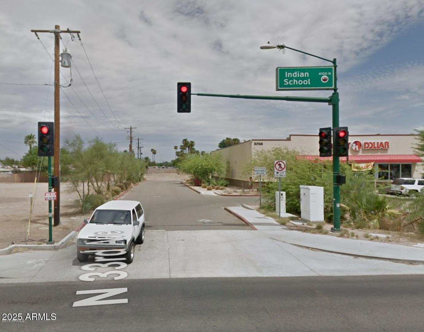 3248 W INDIAN SCHOOL Road .-