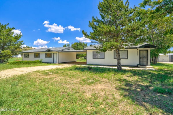 18535 S JOSEPH HODGE RD, PEEPLES VALLEY, AZ 86332 - Image 9c57d9a894baf970d6b3153da9b4e8f4/3270072831