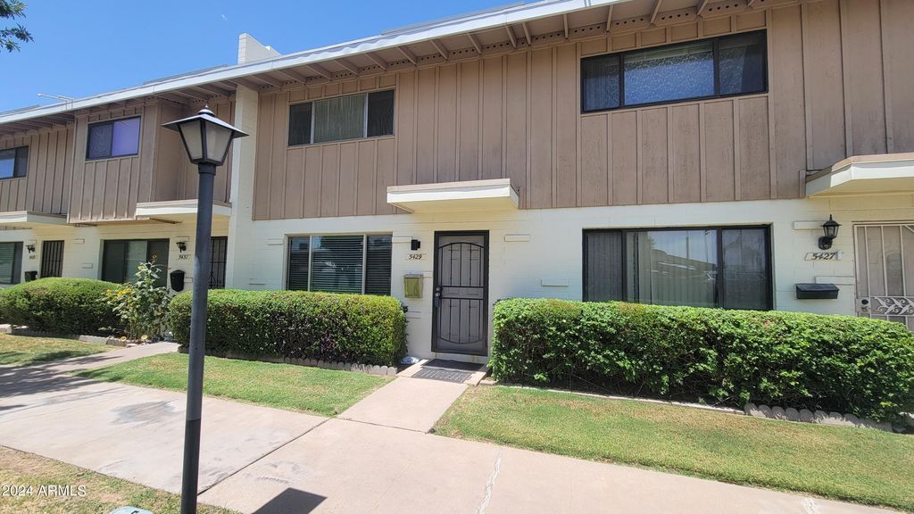 Photo of 5429 N Black Cyn Highway, Phoenix, AZ 85015 (MLS # 6944443)