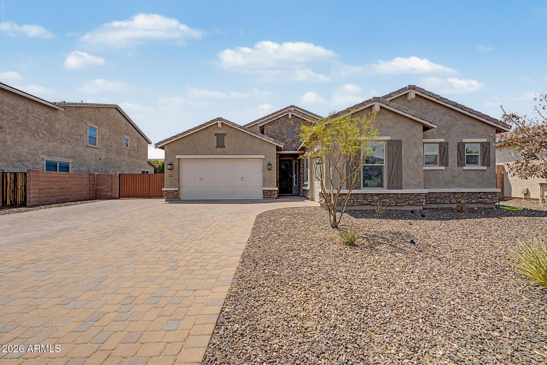 9349 W LOUISE Drive