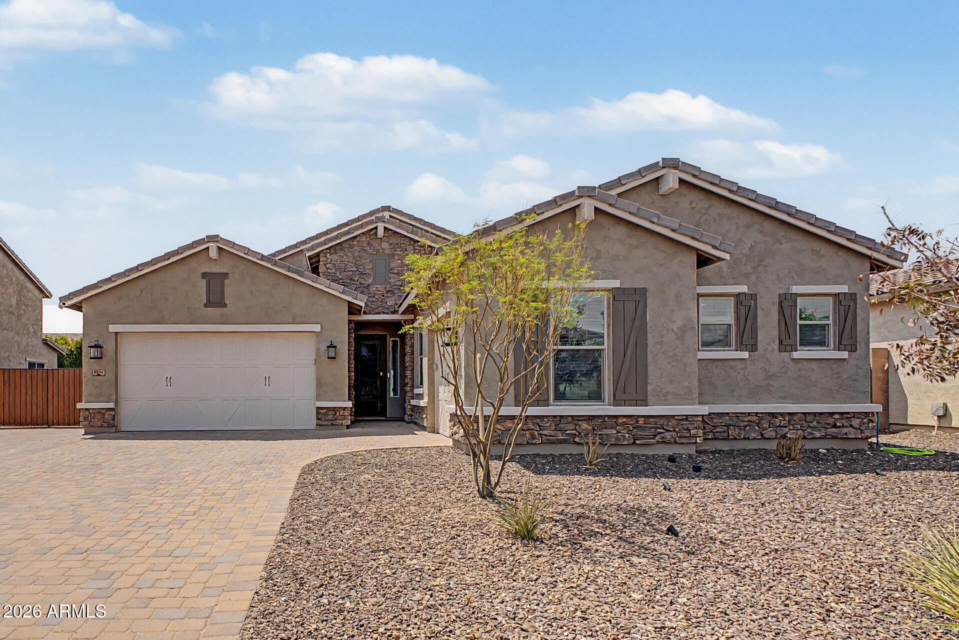9349 W LOUISE Drive