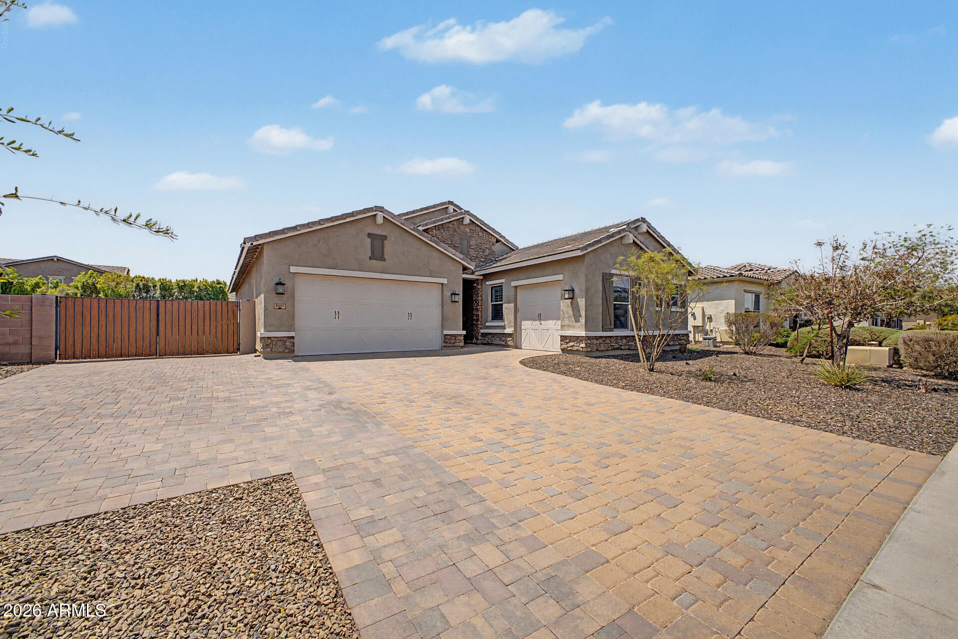 9349 W LOUISE Drive
