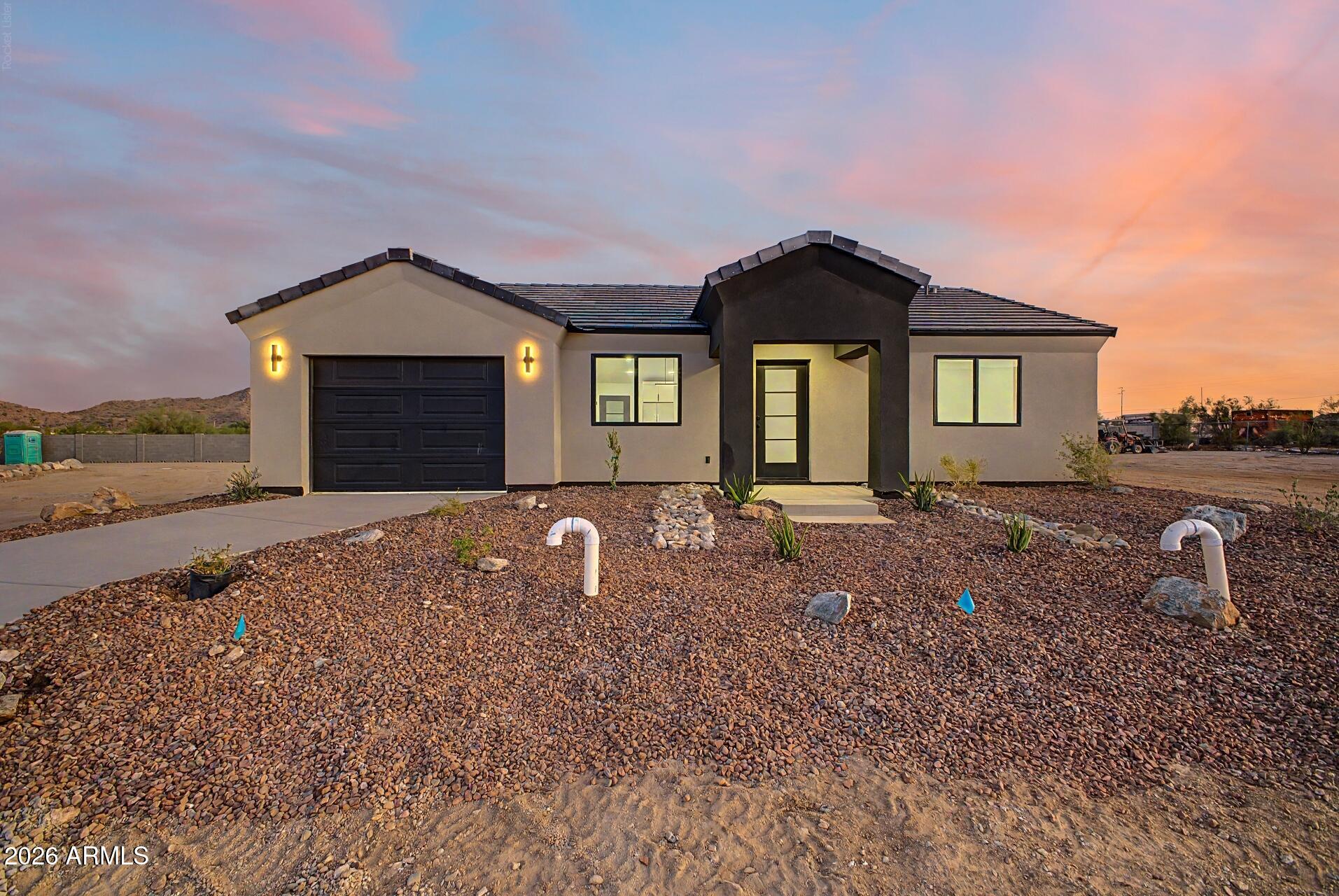 19419 W RUSTLER Road
