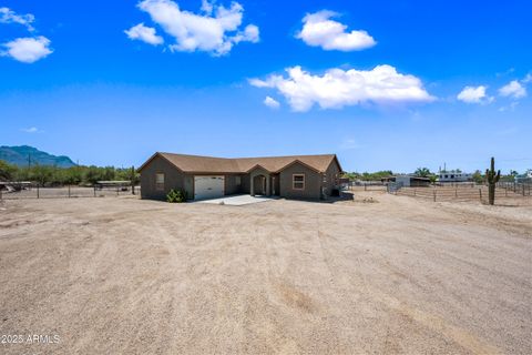 2235 E CODY Street Apache Junction AZ 85119