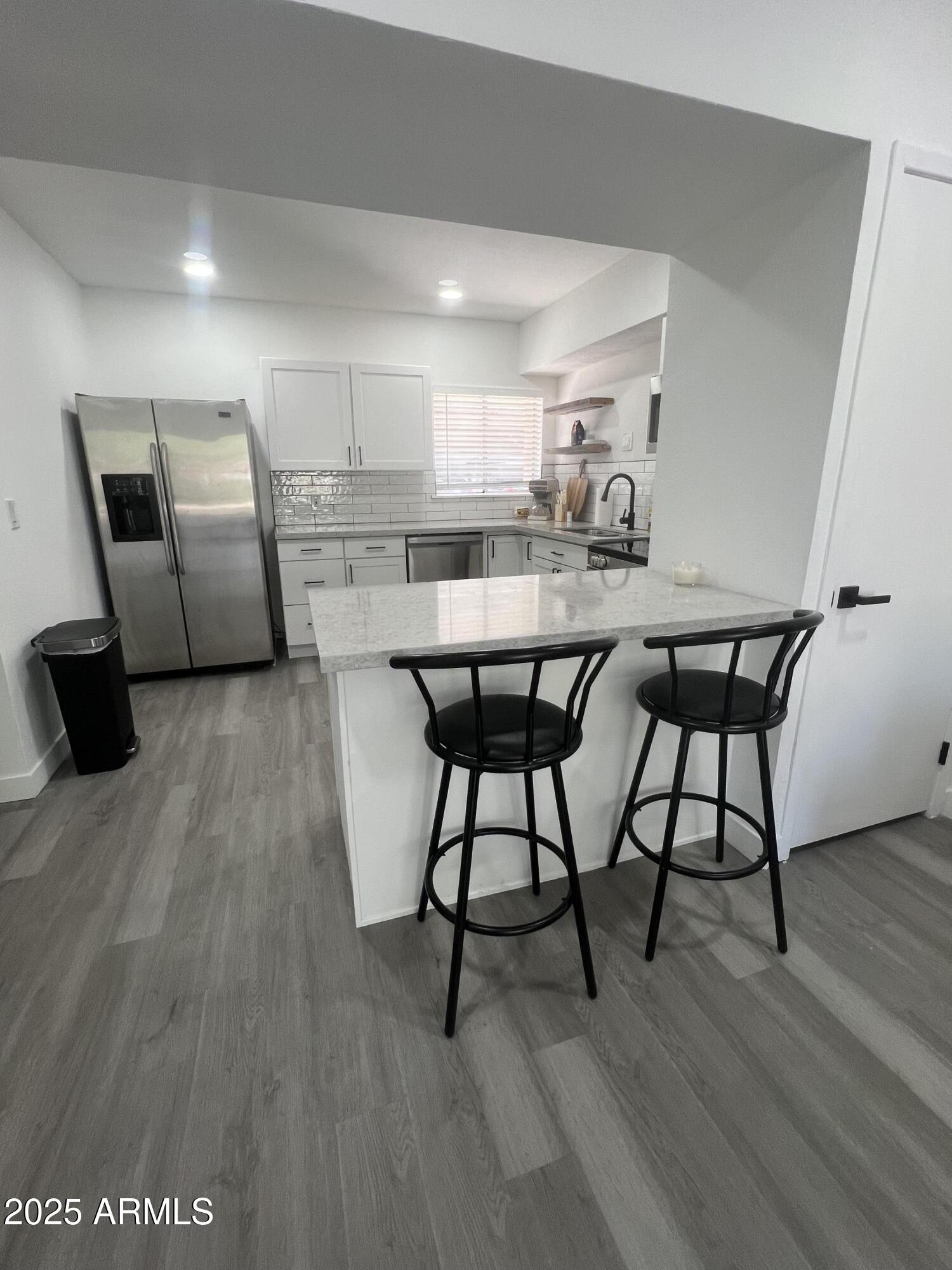 353 E THOMAS Road C104