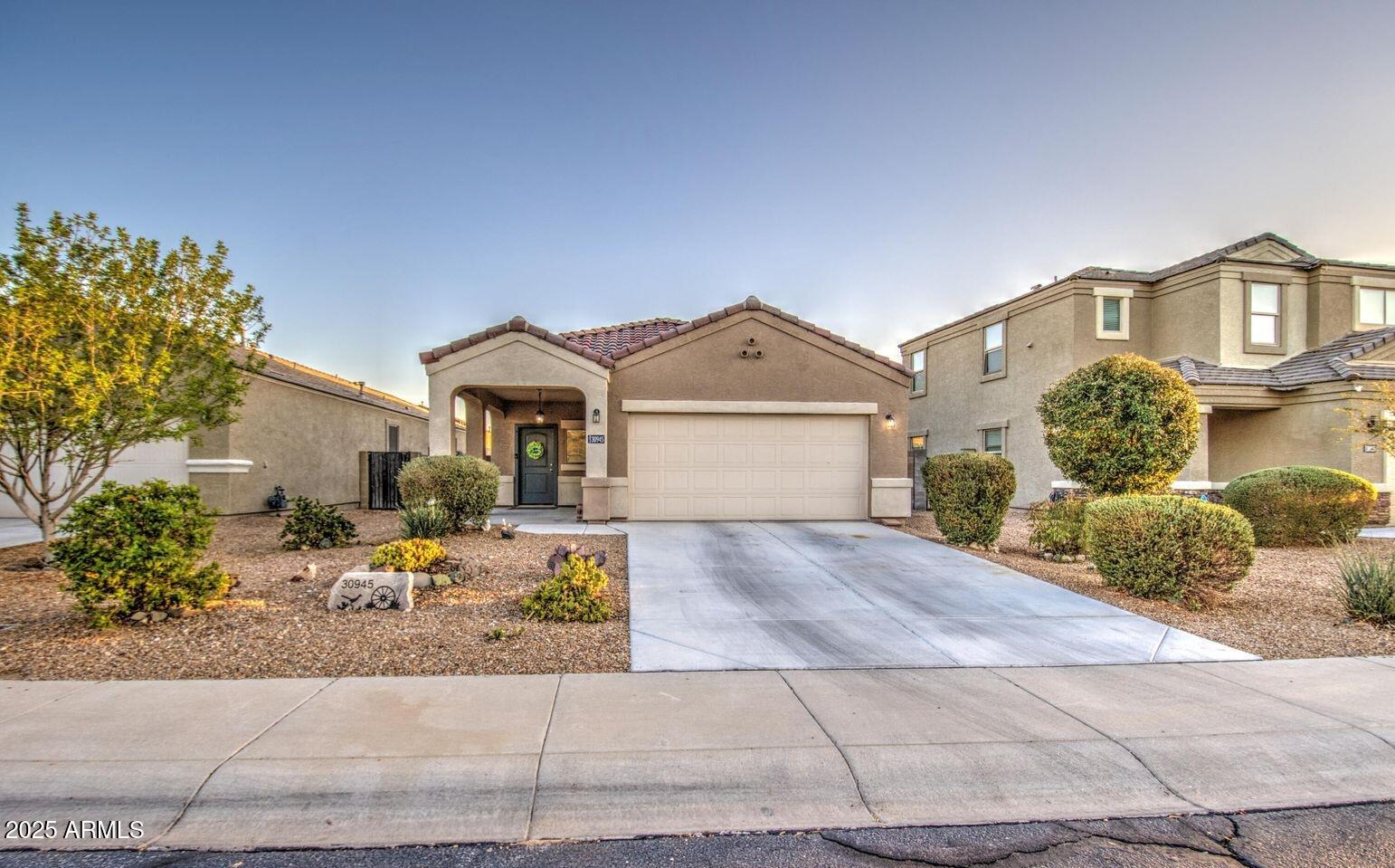 30945 W PICADILLY Road