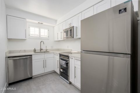 Photo of 1004 E Osborn Road #B, Phoenix, AZ 85014 (MLS # 6963892)