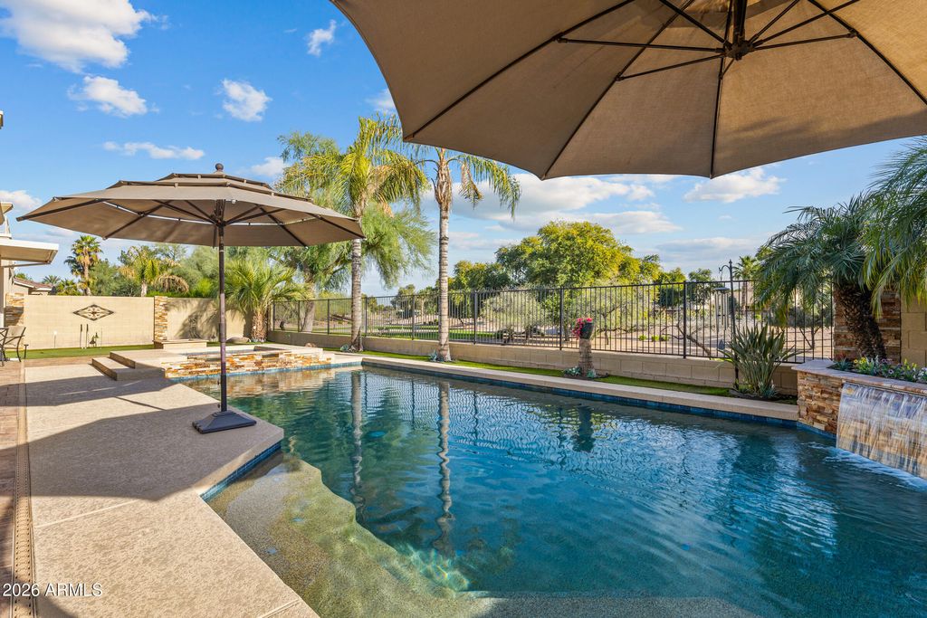 Photo of 1341 E Macaw Court, Gilbert, AZ 85297 (MLS # 6964981)