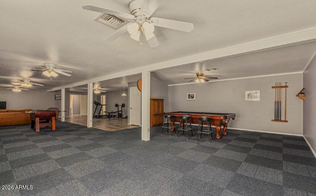 1443 E LELAND Street