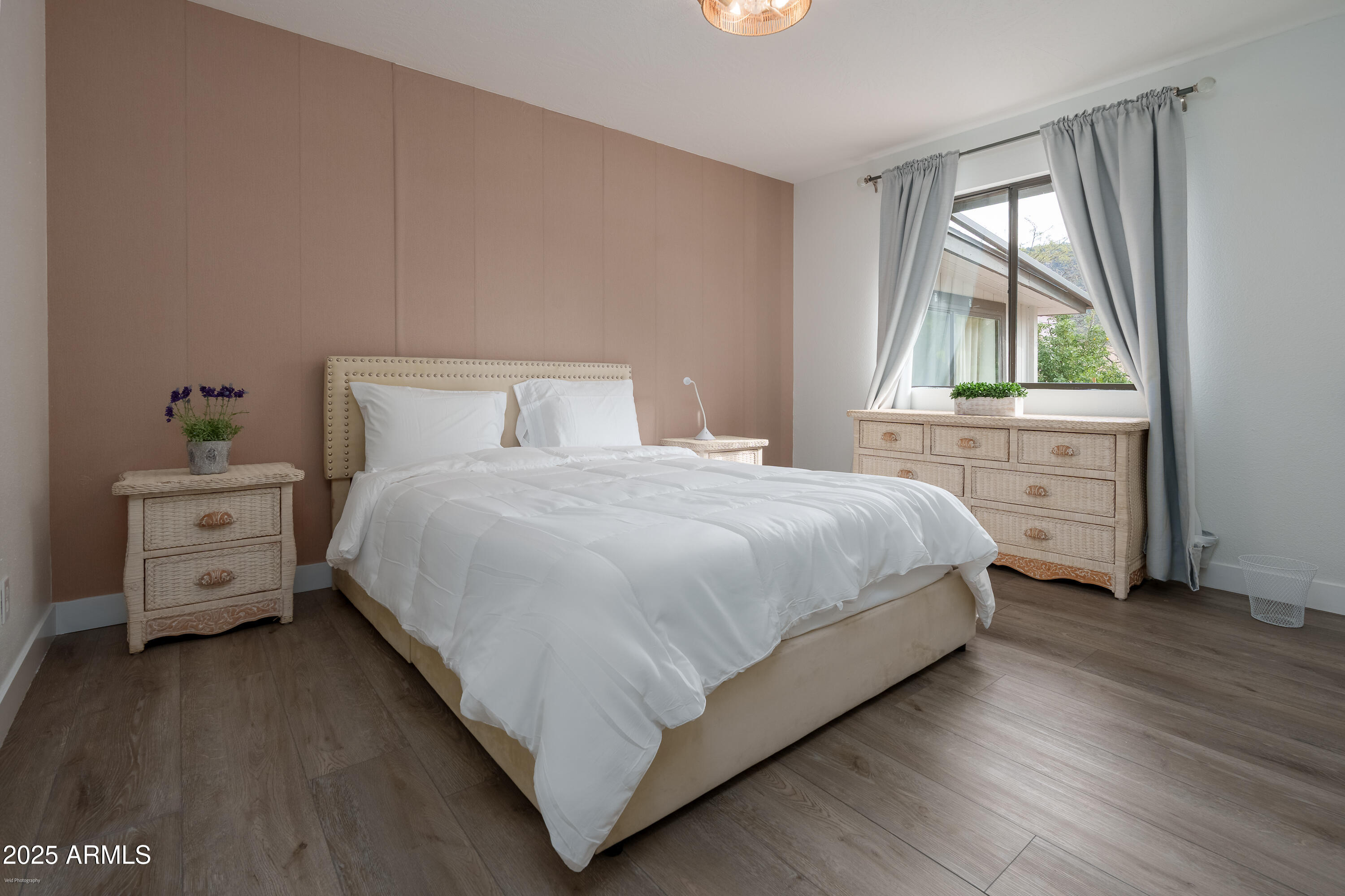 Sedona, Arizona 86351, United States, 3 Bedrooms Bedrooms, ,2 BathroomsBathrooms,Residential,Active,247443