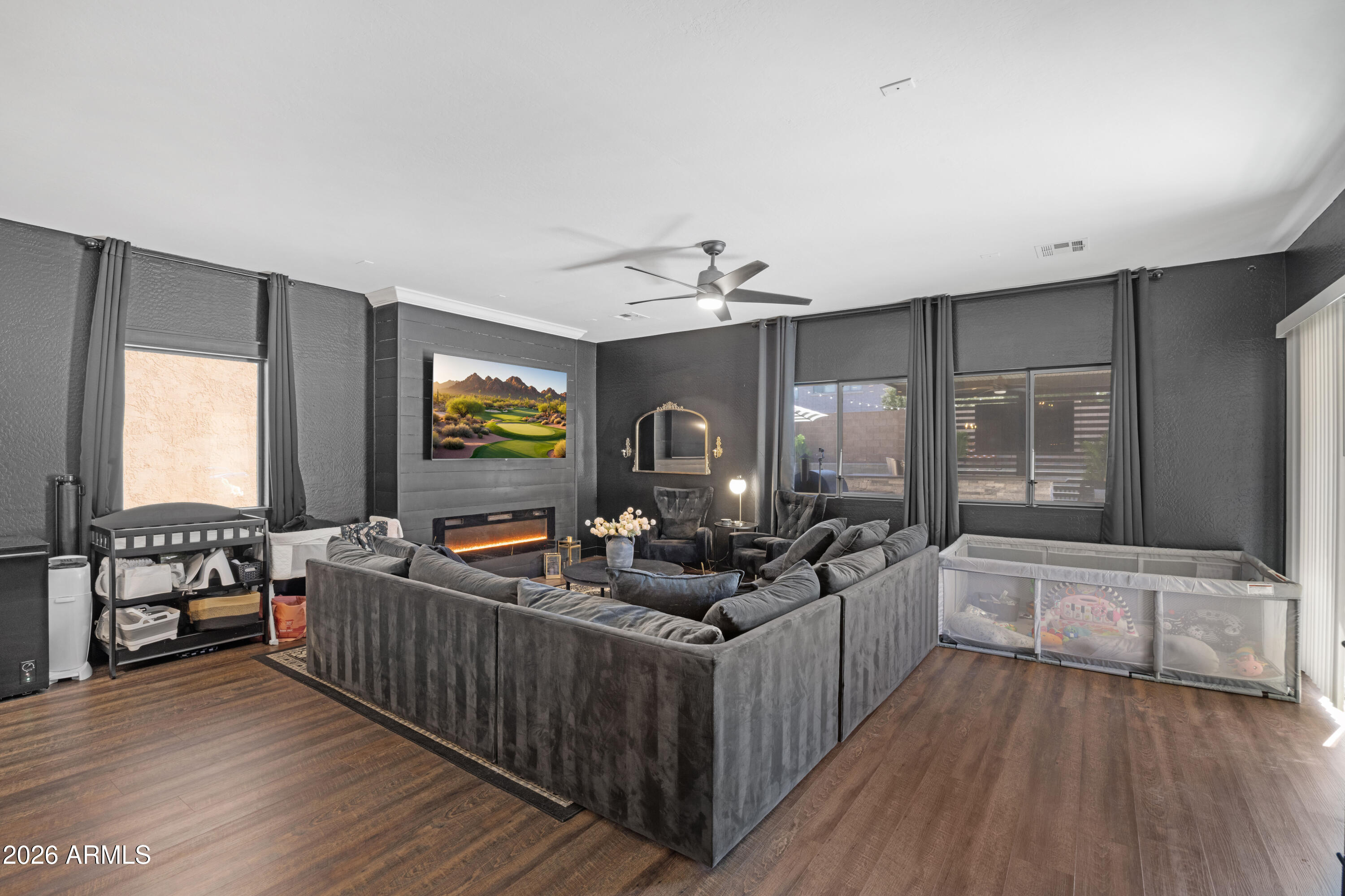 201 E MULE TRAIN Trail