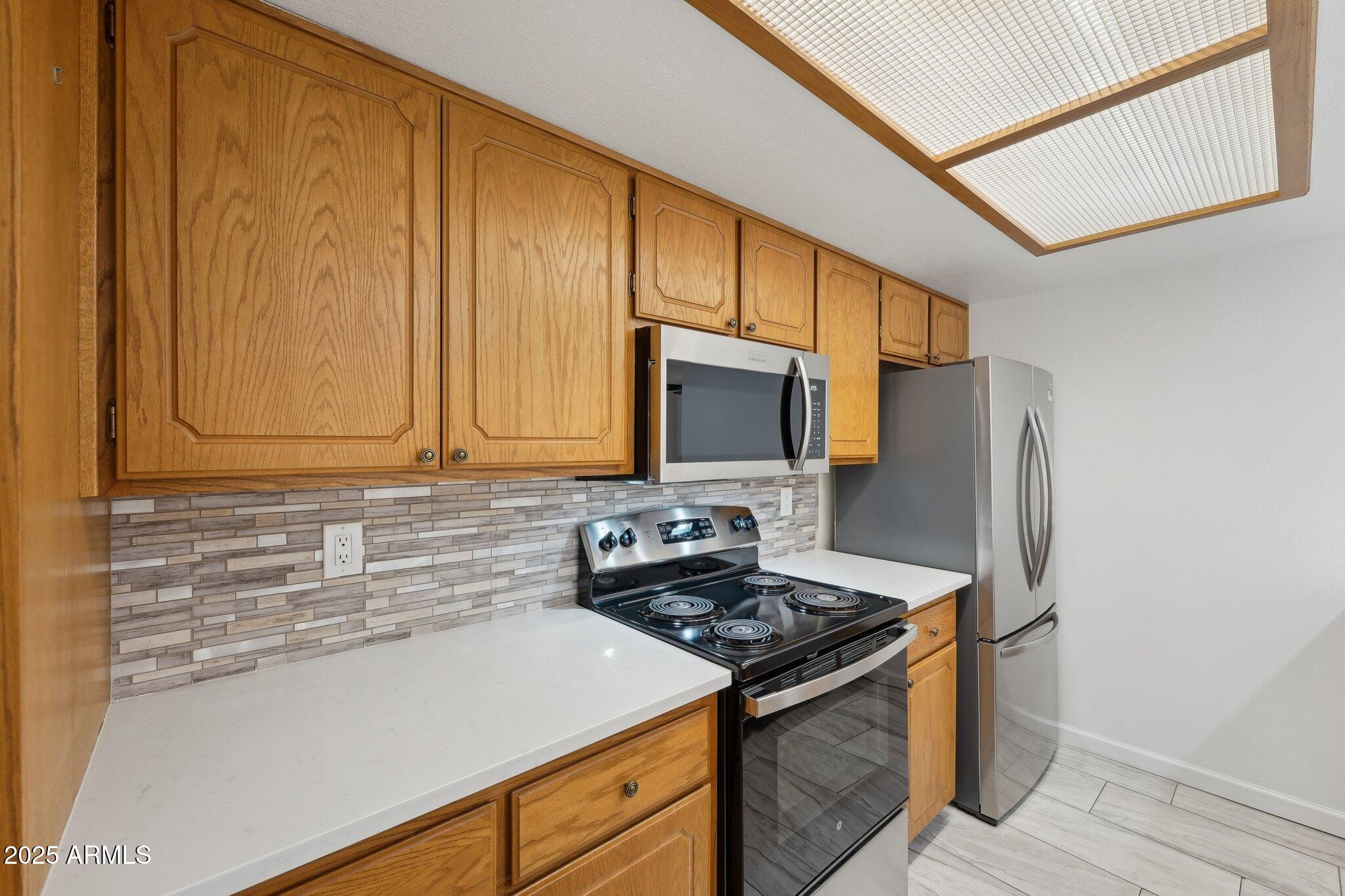 1021 S GREENFIELD Road 1077