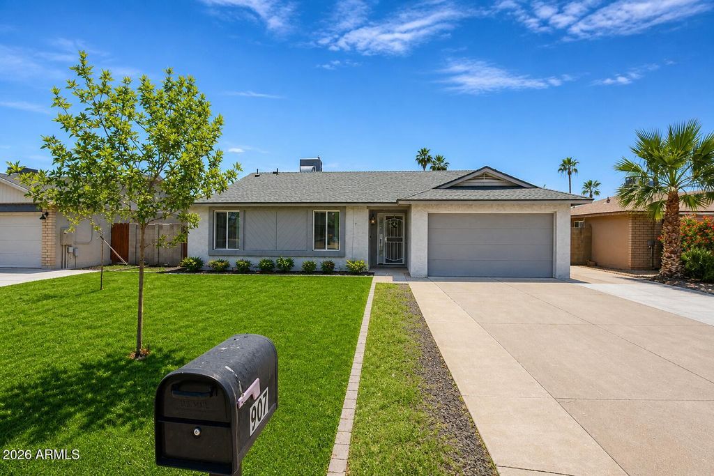 Photo of 907 W Mesquite Street, Chandler, AZ 85225 (MLS # 7022585)
