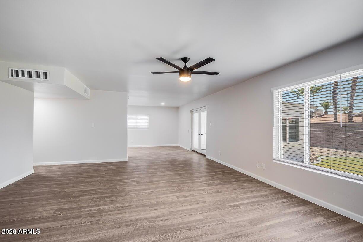 8519 E SHERIDAN Street