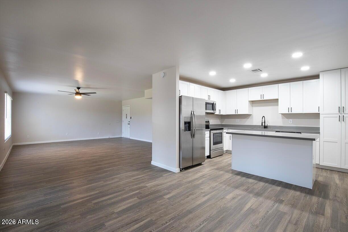 8519 E SHERIDAN Street