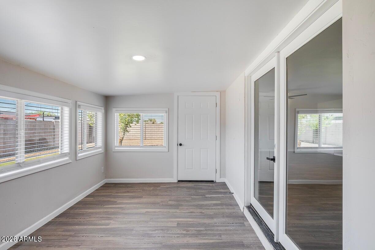 8519 E SHERIDAN Street