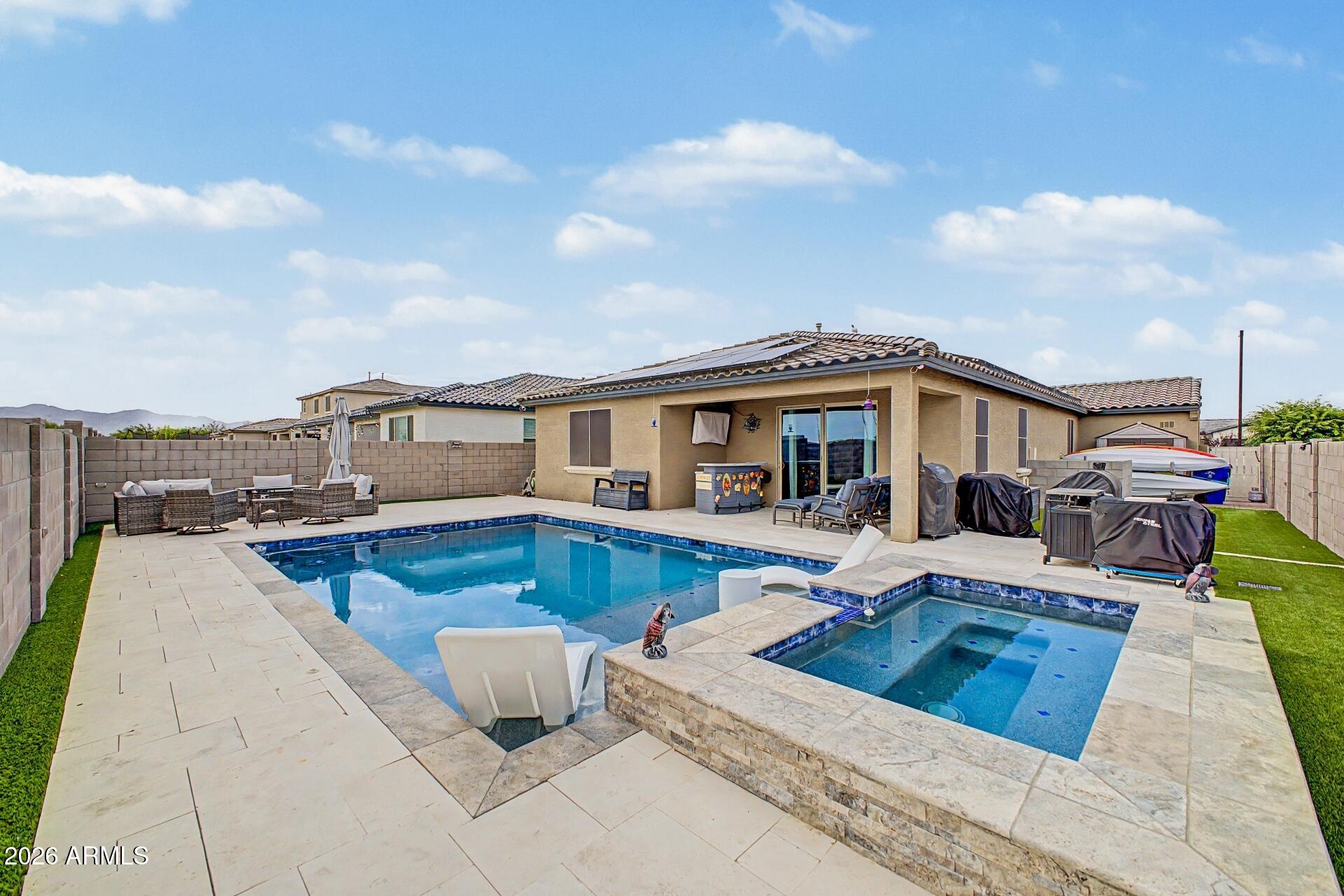 17279 W DAHLIA Drive