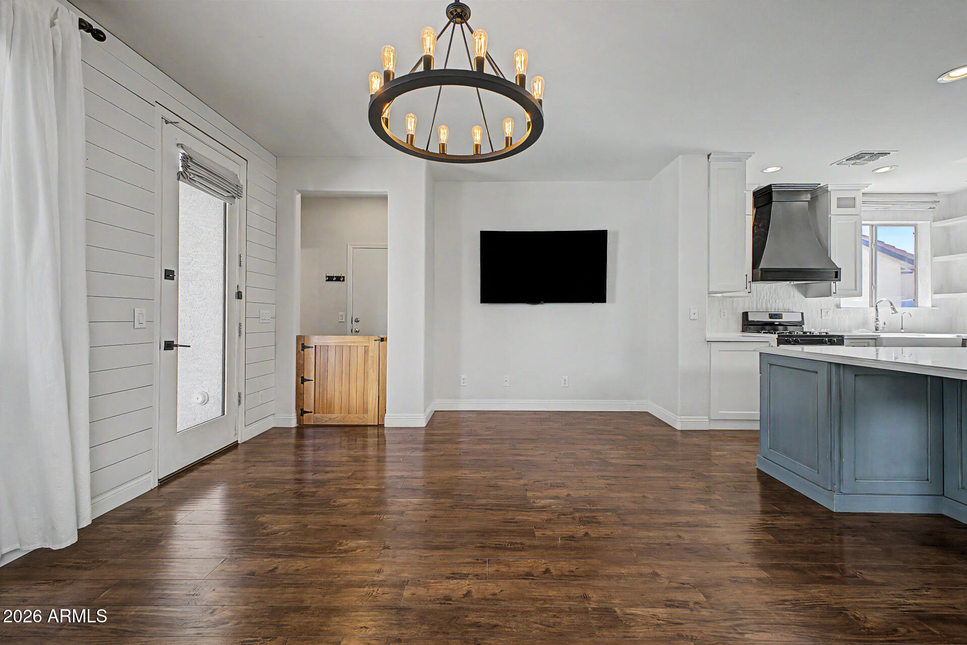 LYONS GATE PHASE 9 - Residential