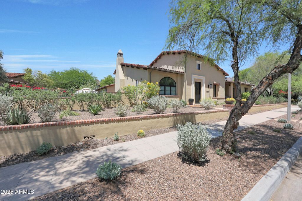 Photo of 10152 E Phantom Way, Scottsdale, AZ 85255 (MLS # 6878165)