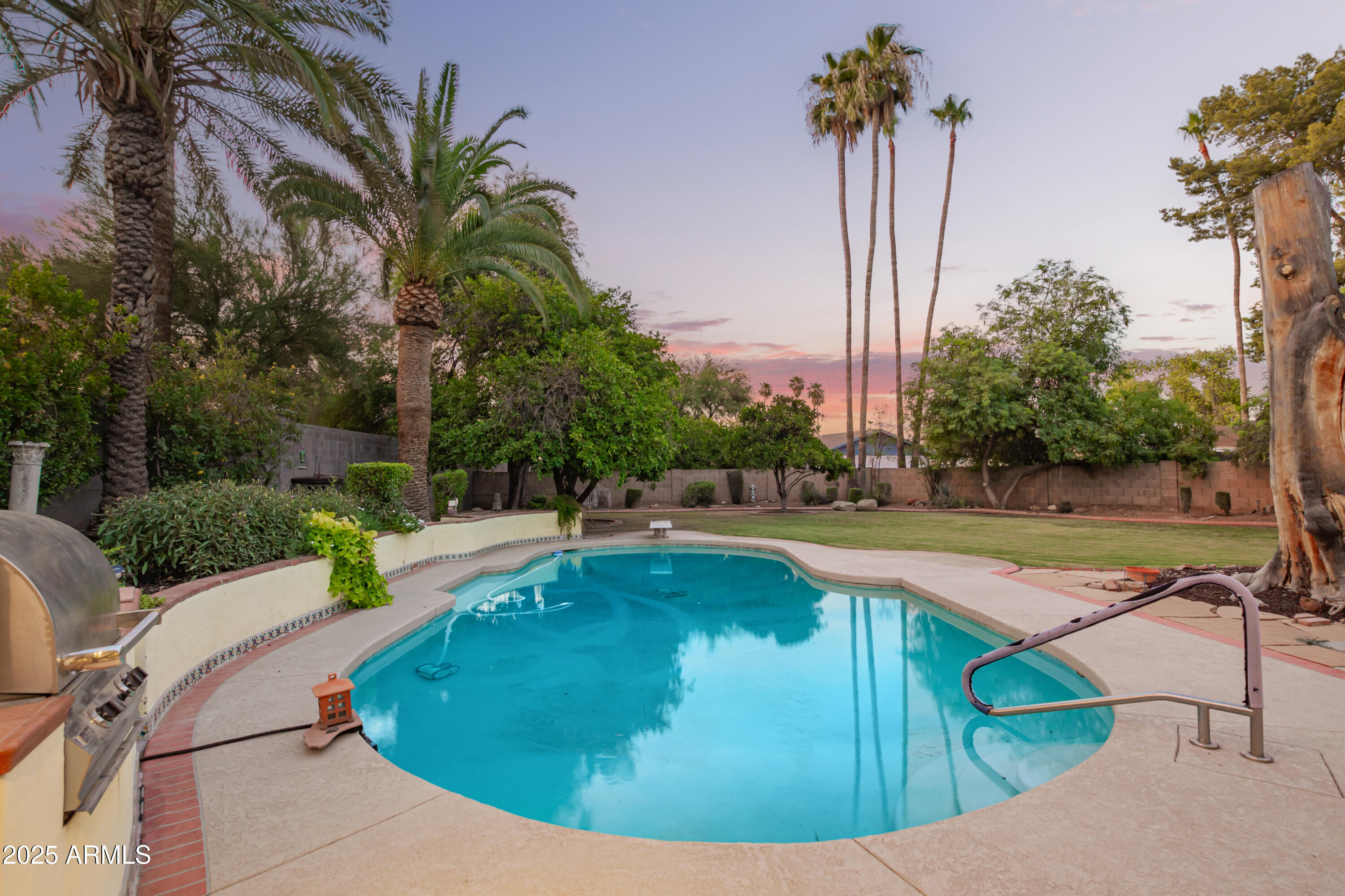 340 ANCORA Drive N