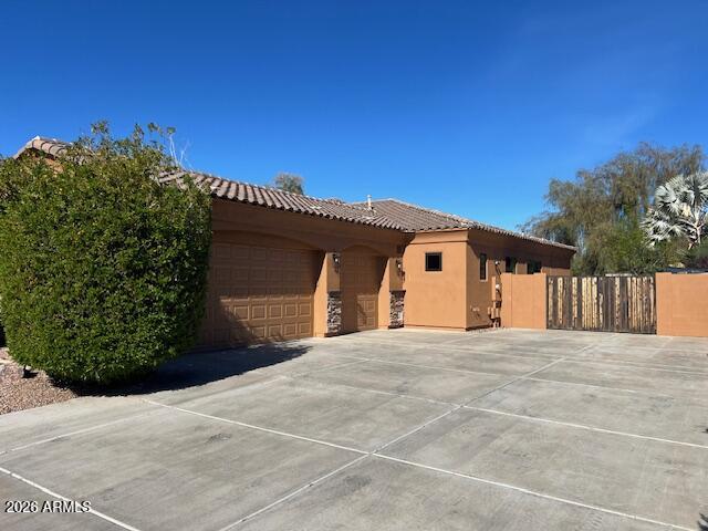 2160 E PRESCOTT Place