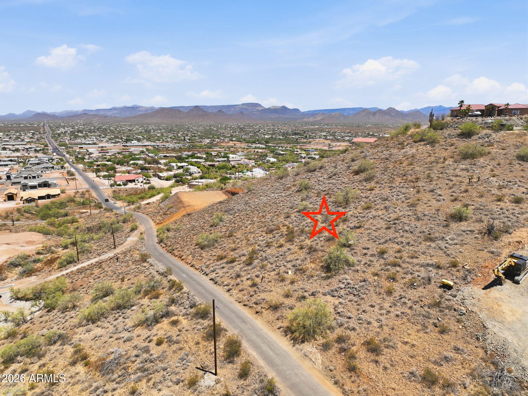 DESERT HILLS - Land