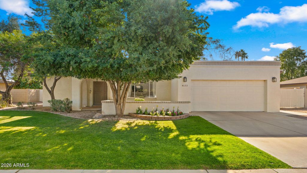 Photo of 8133 E Via Sonrisa, Scottsdale, AZ 85258 (MLS # 6973842)