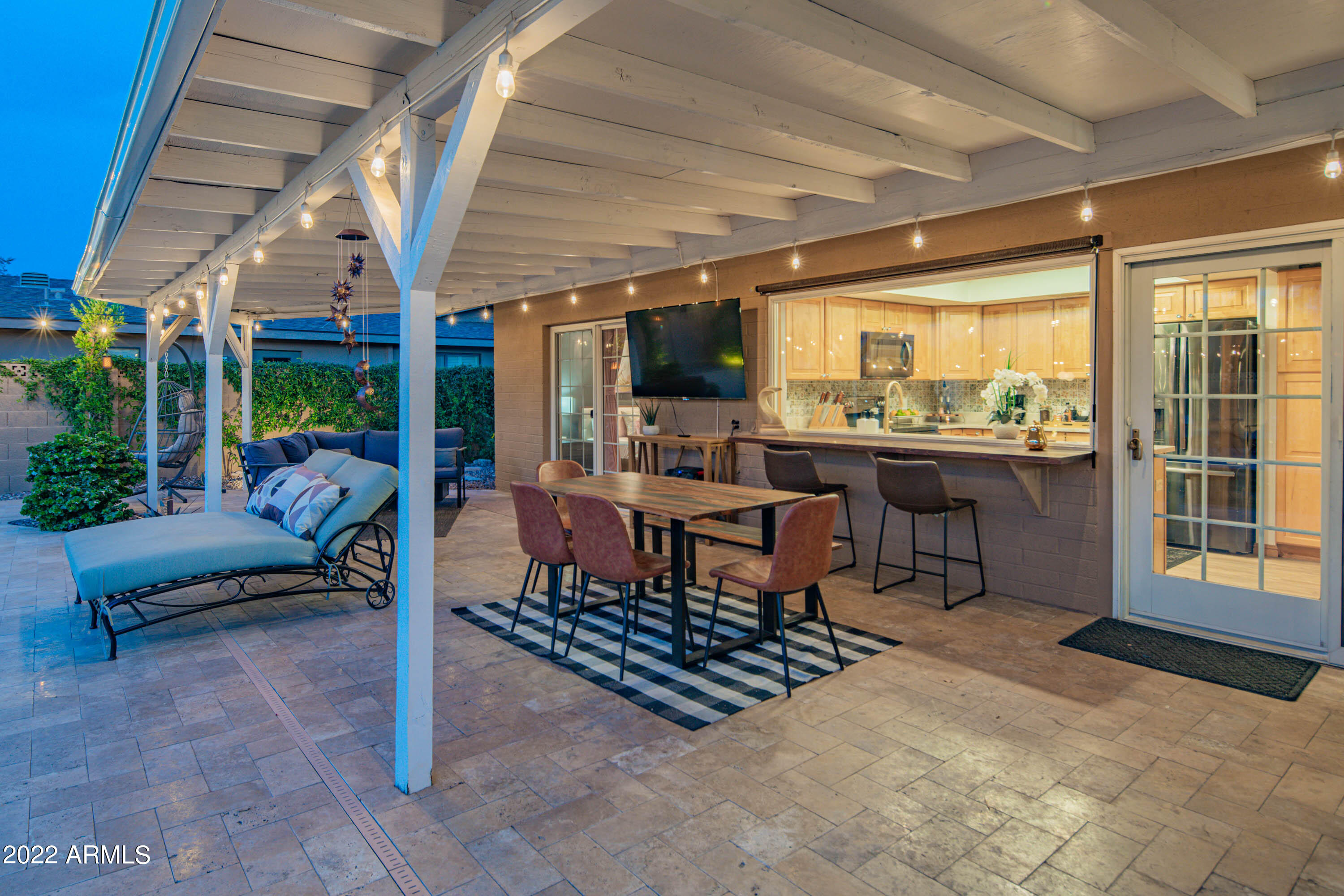 6110 E EDGEMONT Avenue